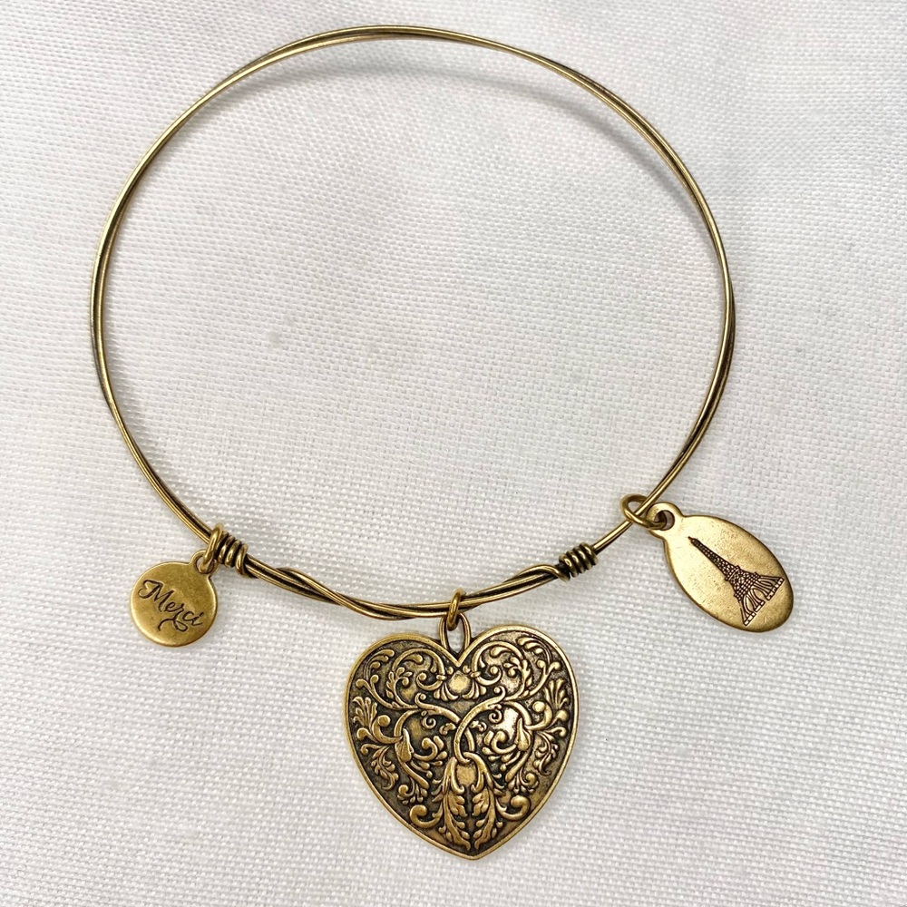 Gold tone Heart charm “Mom” engraved on the back merci and Eiffle tower charm